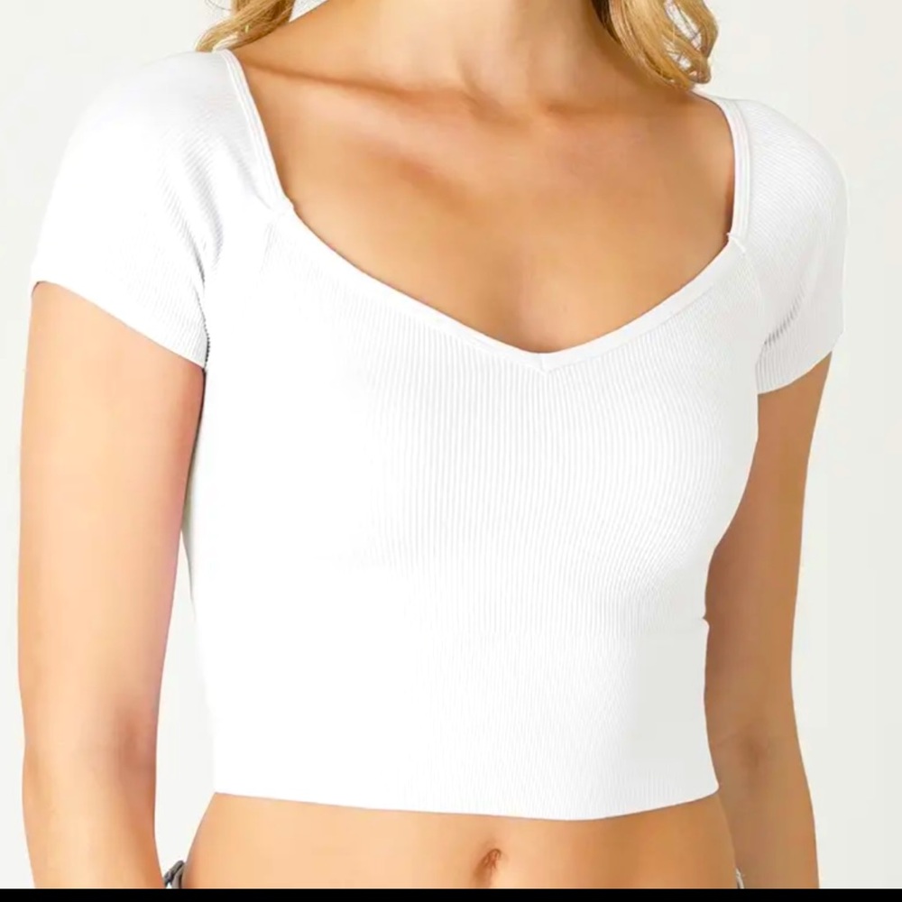 NikiBiki Crop Tee